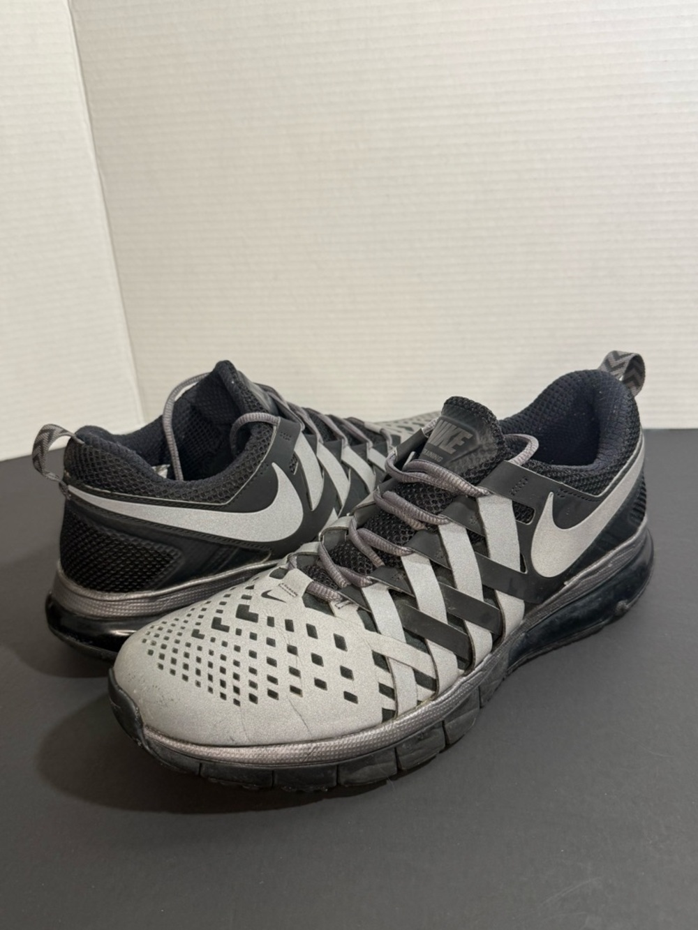 Nike Air Max Training Shoes Men’s 11.5 Black Gray Cross Trainer Sneakers
